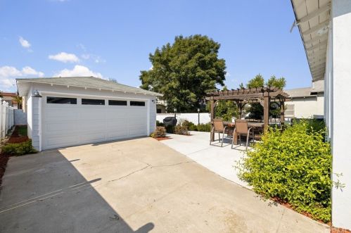 4735 172 St, Lawndale CA  90260-3412 exterior