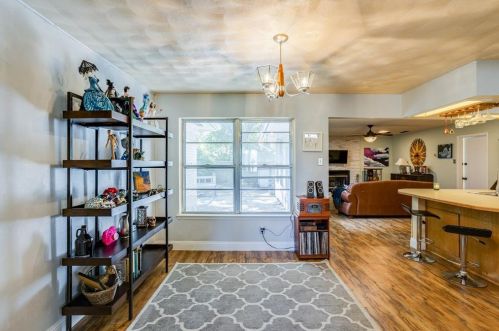 512 La Salle Dr, Richardson TX  75081-3411 exterior