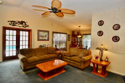 146 Sunflower Cir, West Palm Beach, FL 33411-8009