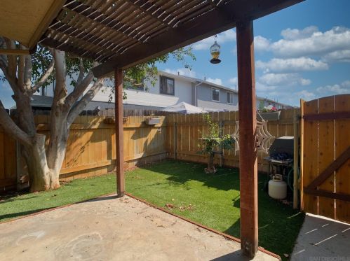 1644 Stone Edge Cir, El Cajon CA  92021-2974 exterior