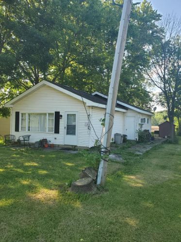 139 1st St, Clarksville, OH 45113-8746