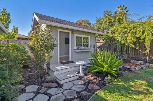 3231 Ida Dr, Concord CA  94519-2136 exterior