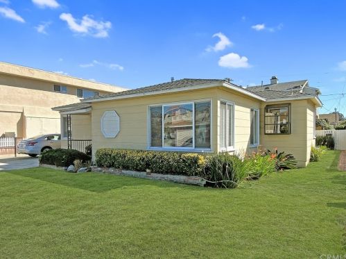 1714 256th St, Lomita, CA 90717-2710