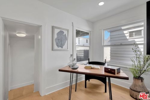 307 Fernando St, Newport Beach CA  92661-1236 exterior