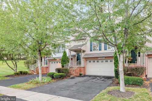 1103 Cross Creek Dr, Navy Sup Dpt, PA 17050-8337