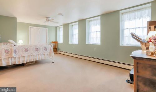 6383 Molly Pitcher Hwy, Lees Cross Roads PA  17257-9373 exterior