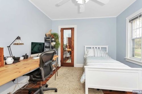 17 Glenwood Ave, Bloomfield NJ  07003-2201 exterior