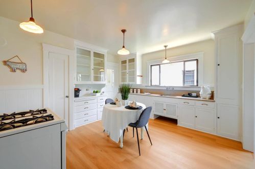 617 Walnut Ave, South San Francisco CA  94080-2721 exterior