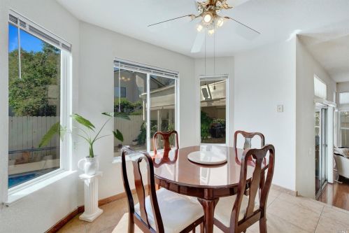 272 Sparrow St, Vacaville CA  95687-7225 exterior