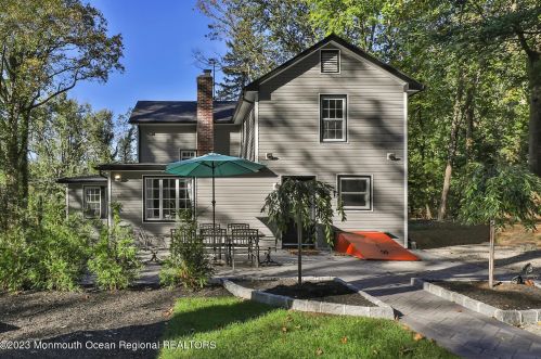 961 Front St, Tinton Falls NJ  07701-5615 exterior