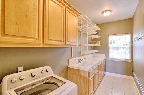 2880 Vista Del Valle, Morgan Hill CA  95037-3952 exterior