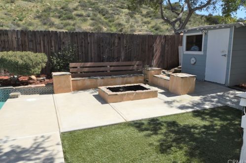 3555 Cherry Blossom Ln, Lake Elsinore CA  92530-1844 exterior