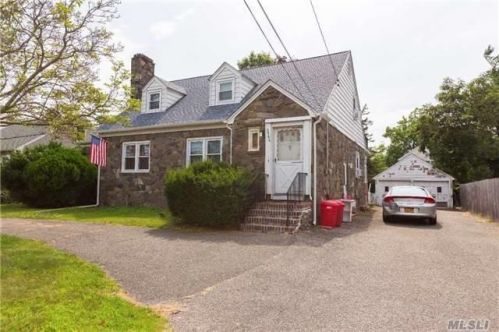 2384 Bellmore Ave, North Bellmore, NY 11710-5629