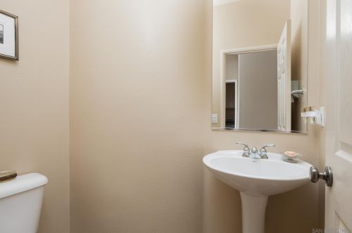 11674 Miro Cir, San Diego CA  92131-3319 exterior