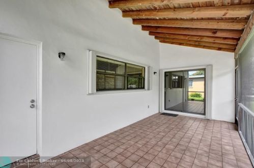 11940 19 St, Hollywood FL 33025-5613 exterior