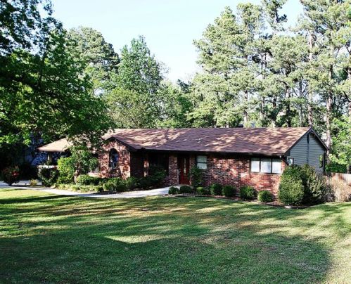12 Palmer Ave, Fayetteville, AR 72701-4822