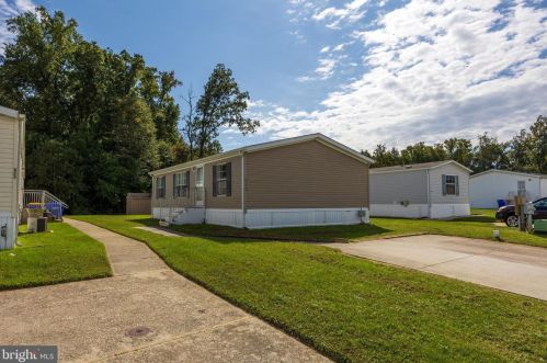 616 Fox Pointe Dr, Dover, DE 19904-1419