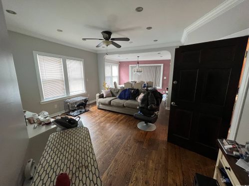 135-33 231st St, Jamaica, NY 11413-2107