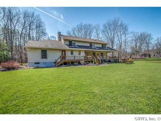 4030 Cedarvale Rd, Syracuse, NY 13215-8761