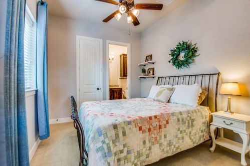 5512 Rosena Trl, Lewisville TX  75028-4328 exterior