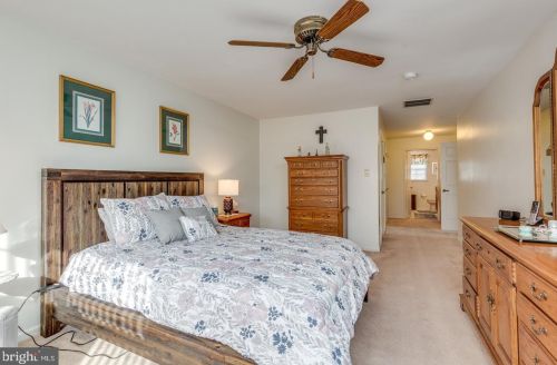 6702 Normandy Dr, Mount Laurel NJ  08054-5993 exterior