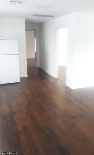 981 Tabor Rd, Greystone Park NJ  07950-2700 exterior