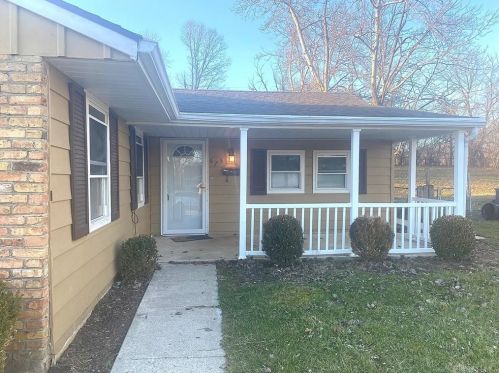 675 Foster St, Franklin, OH 45005-2141