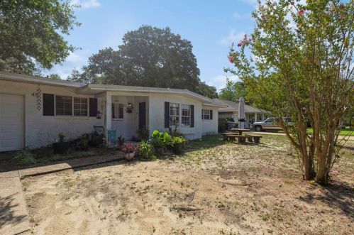 45 Arizona Dr, Fort Walton Beach, FL 32548-5005