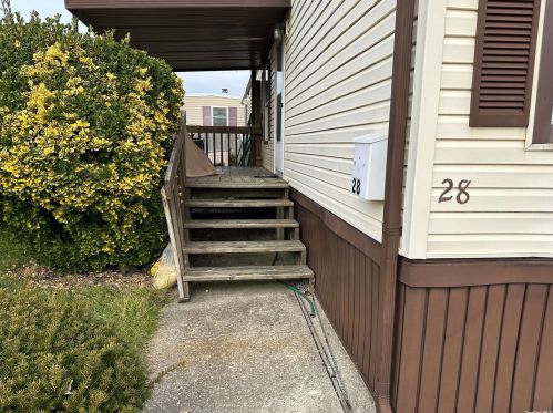 1137-28 Lincoln Ave, Holbrook, NY 11741-2206