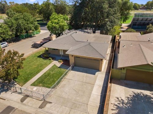 620 Walnut Park Ave, Liberty Farms CA  95620-3148 exterior