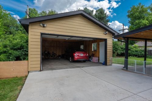 3024 Jasmine St, Denver CO 80207-1349 exterior