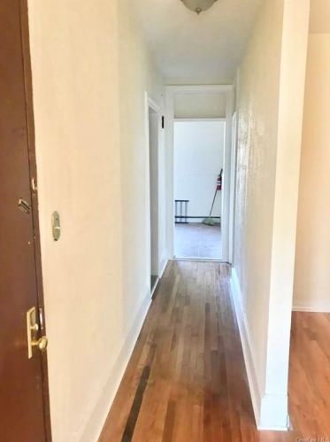 68 1st St, Mount Vernon NY  10550-3047 exterior