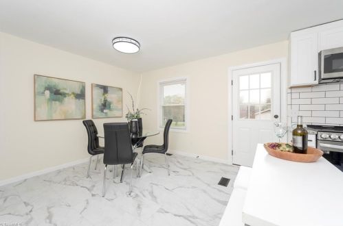 2601 Daye Dr, Greensboro NC  27406-6205 exterior