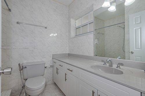 971 64th St, Hialeah FL  33012-6414 exterior