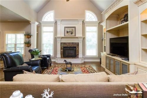 896 Bryan Ln, Fayetteville, AR 72701-2261