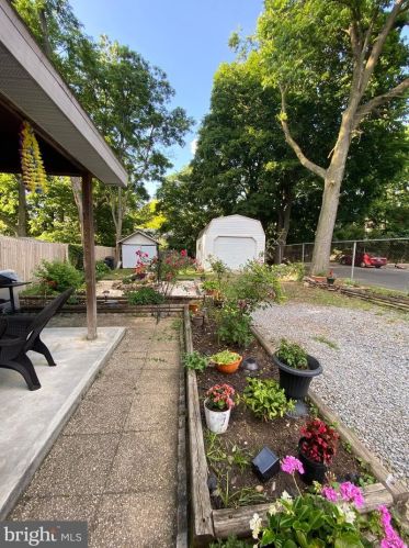 125 North St, Carlisle PA  17013-2431 exterior
