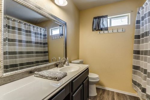 446 Spg Air Dr, Allen TX 75002-5318 exterior