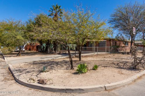 939 2nd Ave, Tucson, AZ 85705-7828