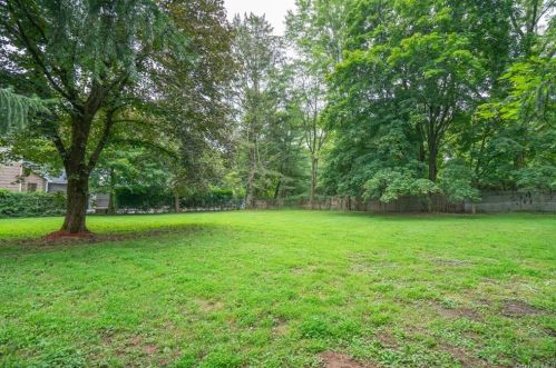 329 Cordial Rd, Yorktown Hgts NY  10598-2642 exterior