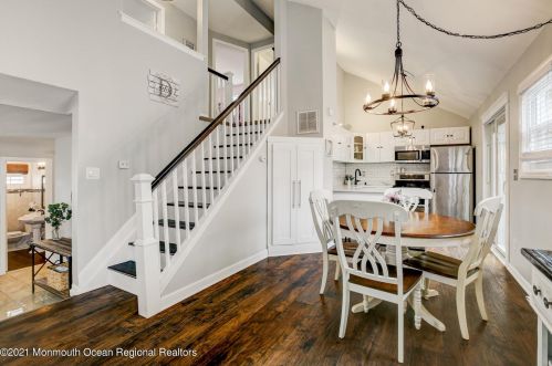 10 Calvin Ct, Old Bridge NJ  08857-2147 exterior