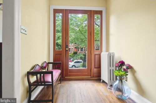 3103 18th St, Washington, DC 20018-2415