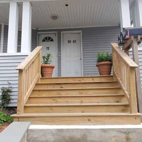 76 Orland St, Bridgeport CT  06605-2214 exterior