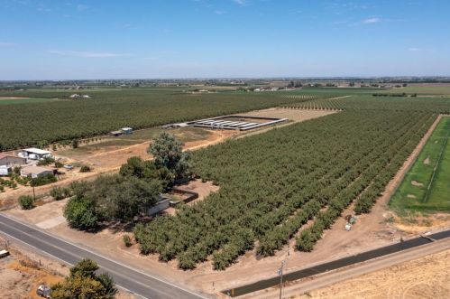 17848 Sycamore Ave, Grayson, CA 95363-9336