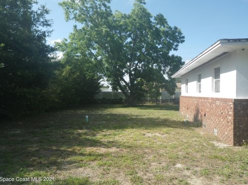 2801 Westfield Dr, Titusville, FL 32796-3154
