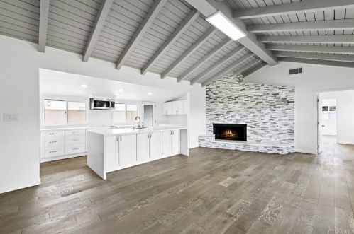 8041 Hynes Rd, Stanton, CA 90680-3621