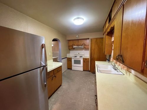 1410 Hayes St, La Crosse, WI 54603-1979