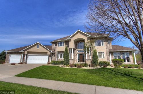 2618 Goldfinch Ln, Red Wing, MN 55066-4140