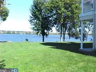 6007 Riverfront Dr, Palmyra NJ  08065-2147 exterior