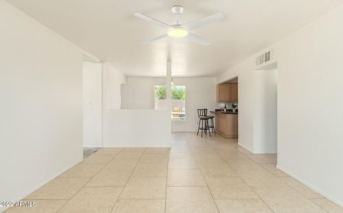 423 El Camino Dr, Phoenix, AZ 85020-3519