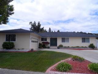 8205 Delta Dr, Gilroy, CA 95020-3706